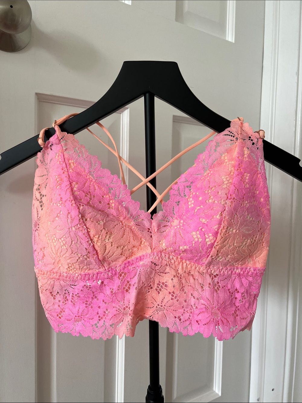 PINK Victoria's Secret Pink-Peach Ombre Lace Bralette
